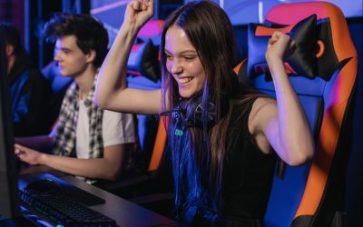 NAJUSPEŠNIJE ŽENE IZ ESPORT INDUSTRIJE: Postigle su neverovatne uspehe, i smatraju ih nepobedljivim u igrama koje igraju!